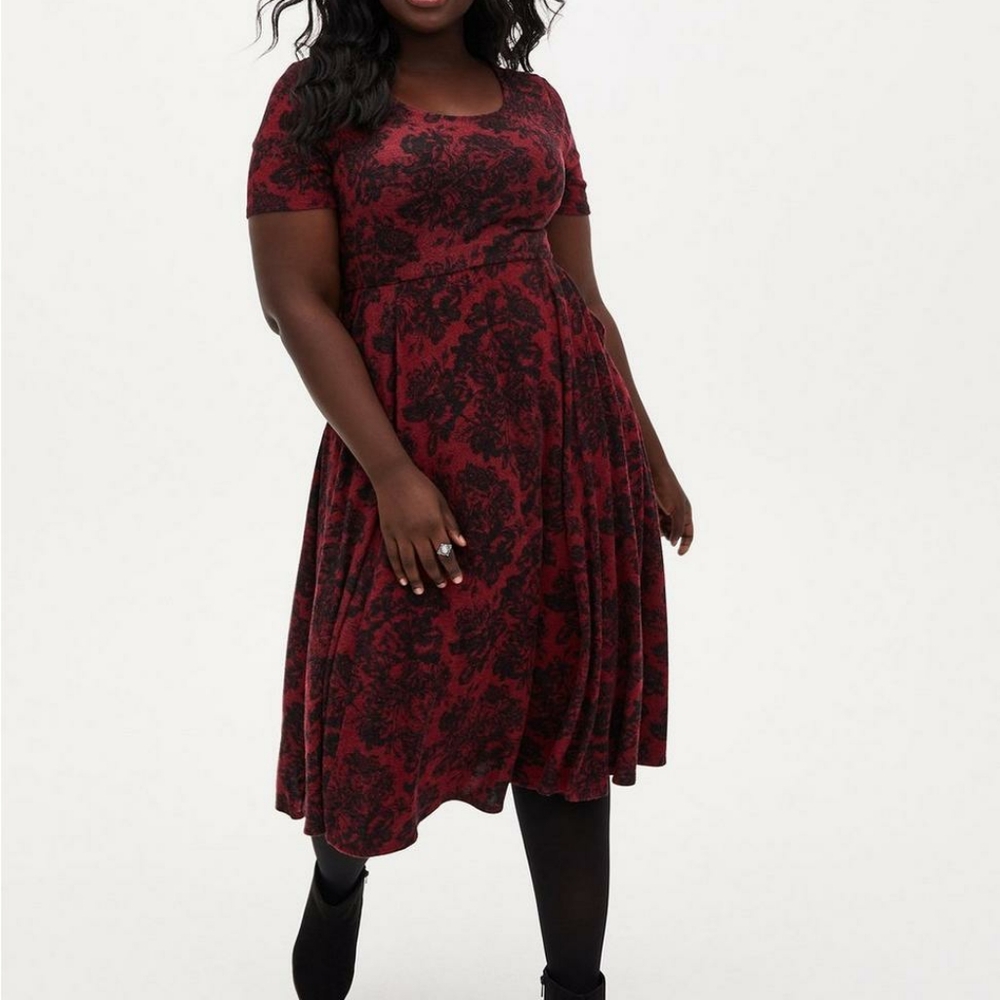 Torrid skull midi skater dress SZ 2